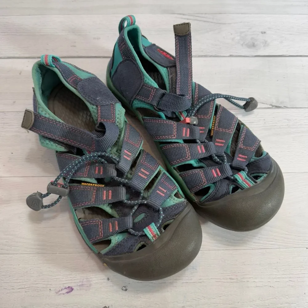 Keen Newport girls pink purple teal sandals size 4